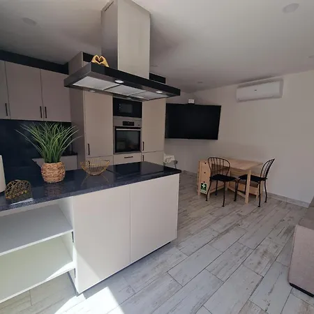 Recanto Da Felicidade * 阿尔布费拉